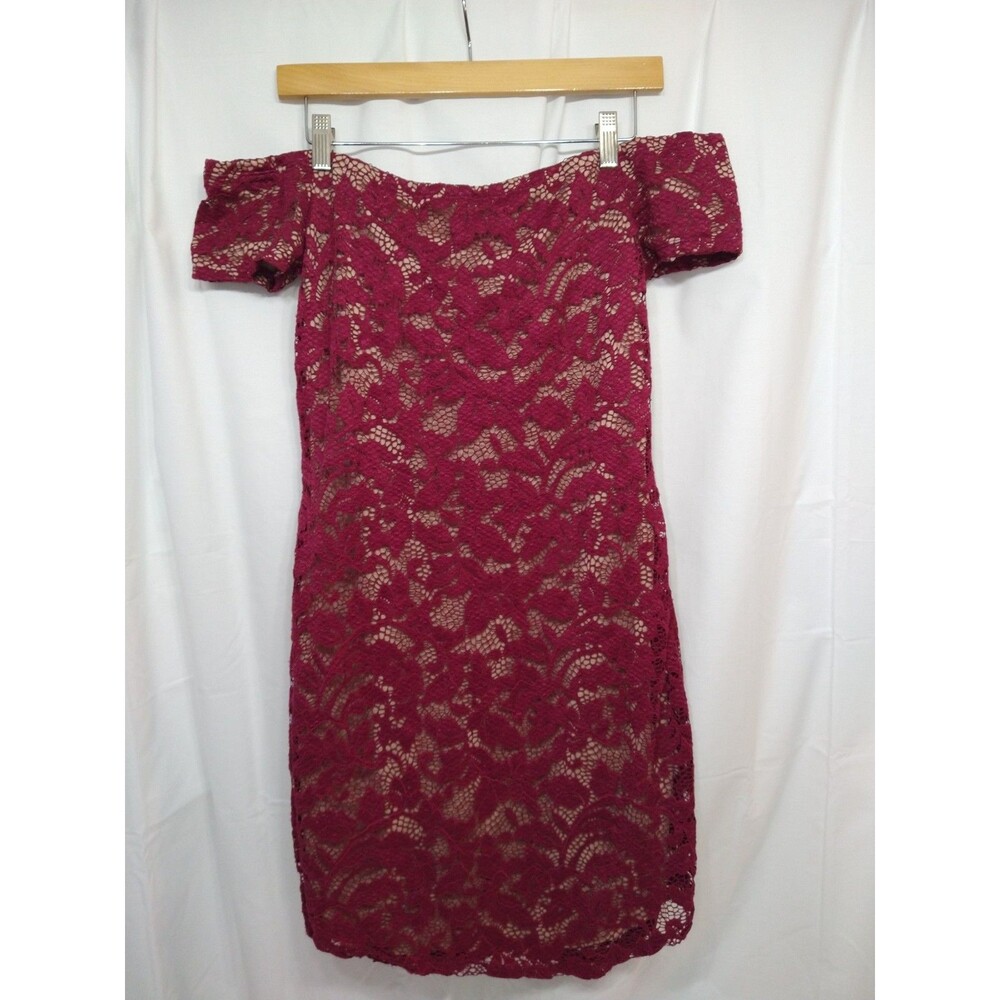 G by Guess Size LG Red Crochet Lined Holiday Christmas Party Dress off shoulder